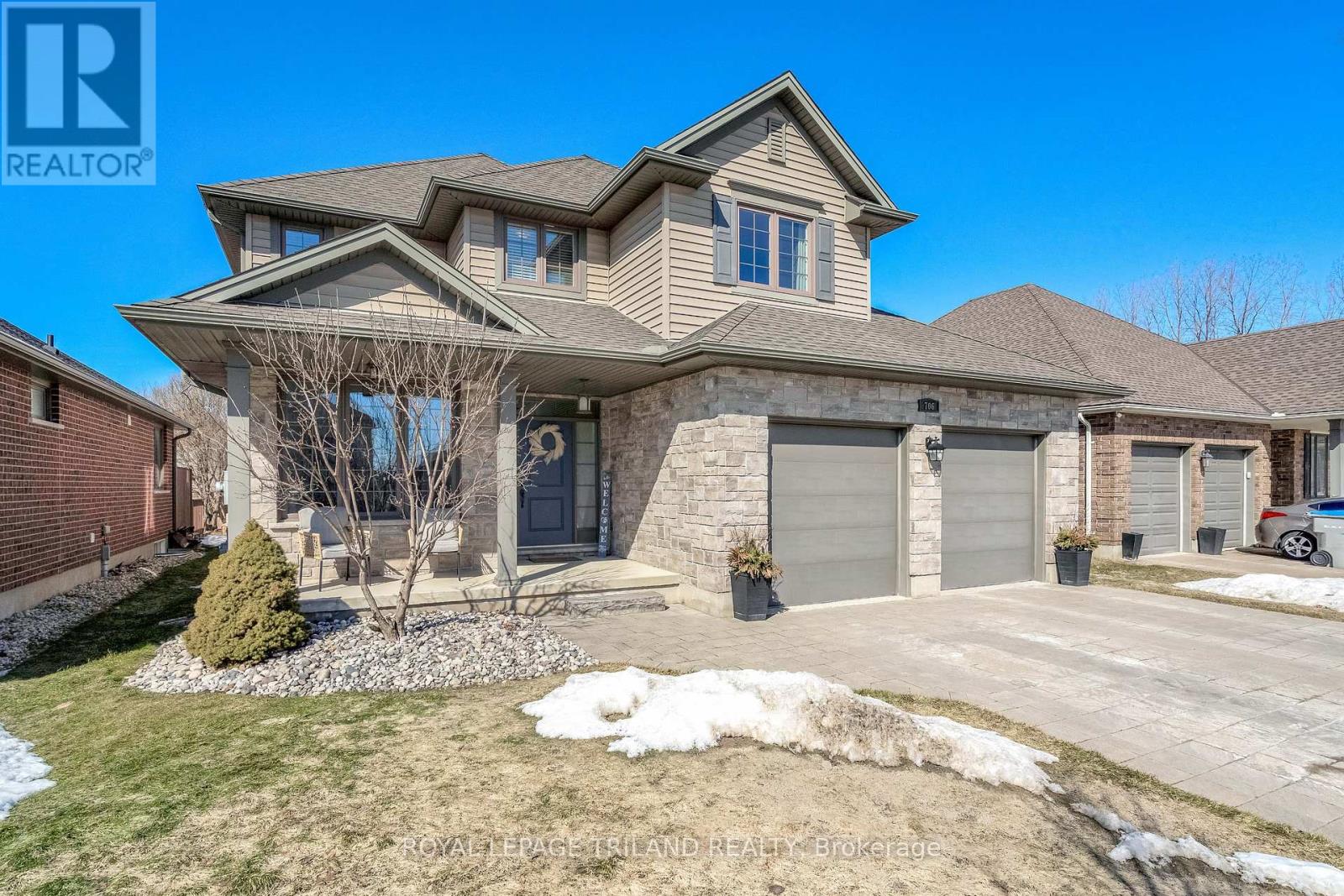 706 Bennett Crescent, Strathroy-Caradoc, Ontario  N0L 1W0 - Photo 2 - X12838618