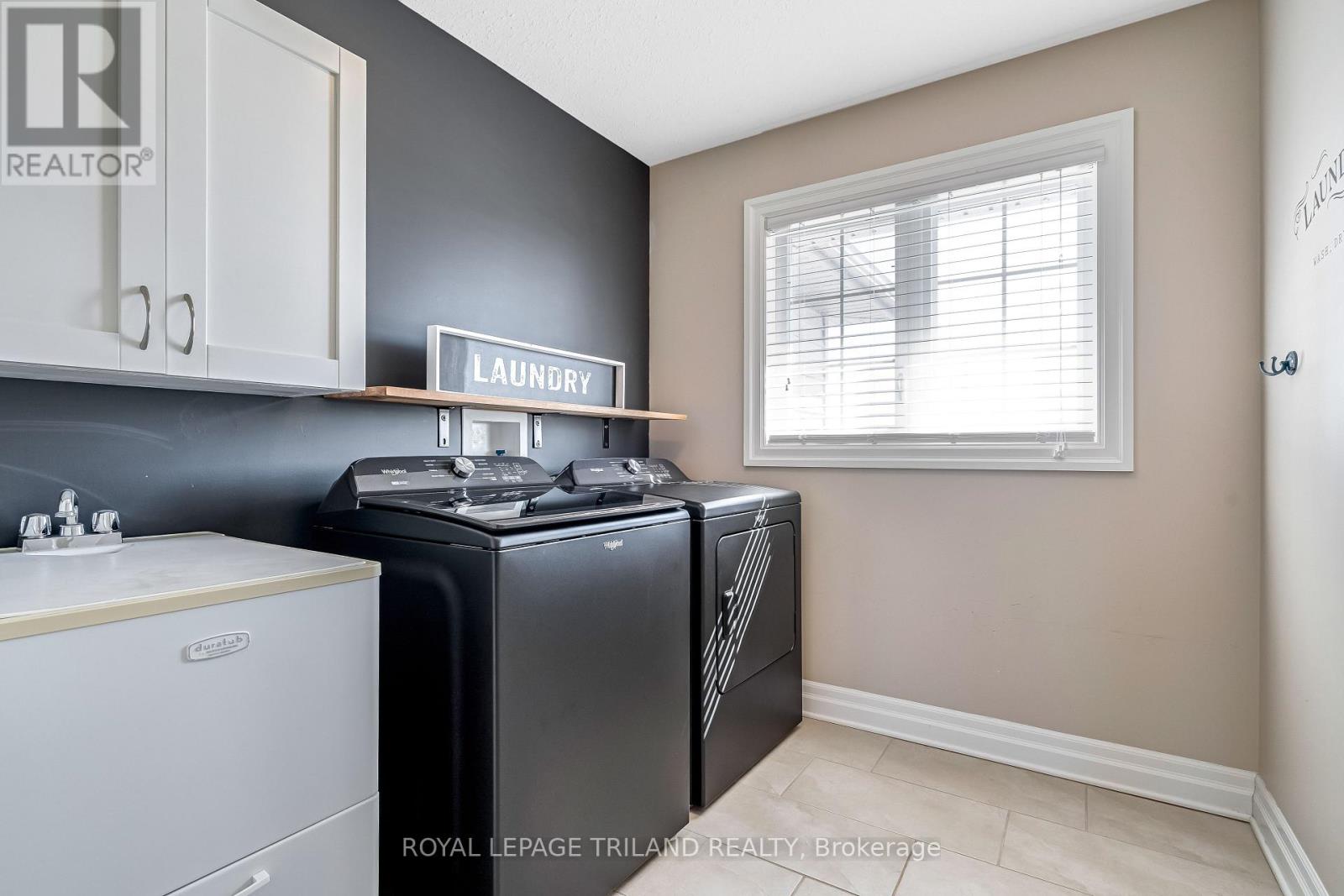 706 Bennett Crescent, Strathroy-Caradoc, Ontario  N0L 1W0 - Photo 32 - X12838618