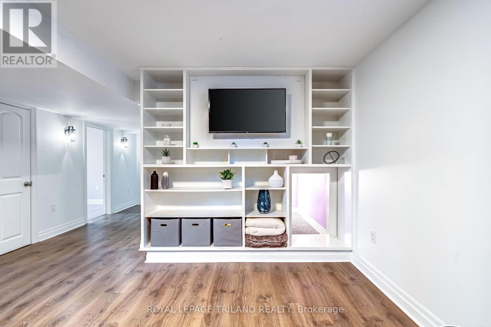 706 Bennett Crescent, Strathroy-Caradoc, Ontario  N0L 1W0 - Photo 35 - X12838618