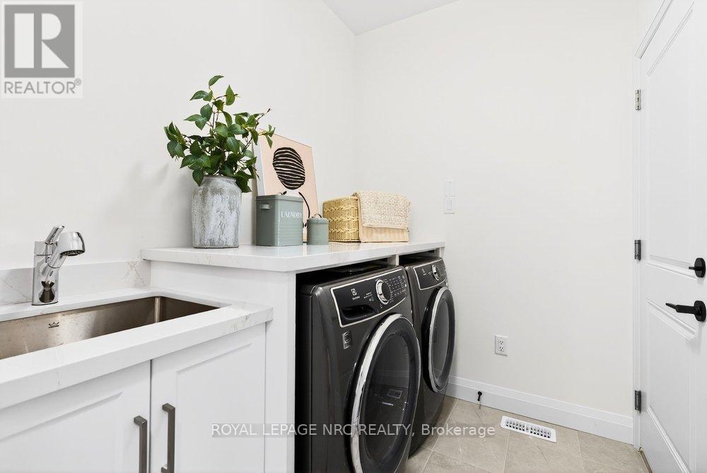 63 Beachwalk Crescent, Fort Erie, Ontario  L0S 1B0 - Photo 26 - X12400990