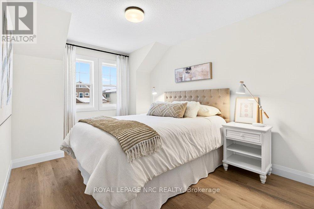 63 Beachwalk Crescent, Fort Erie, Ontario  L0S 1B0 - Photo 32 - X12400990