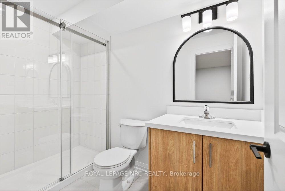 63 Beachwalk Crescent, Fort Erie, Ontario  L0S 1B0 - Photo 36 - X12400990