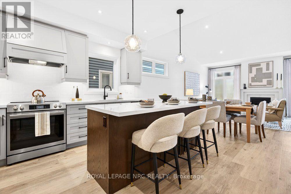 63 Beachwalk Crescent, Fort Erie, Ontario  L0S 1B0 - Photo 4 - X12400990