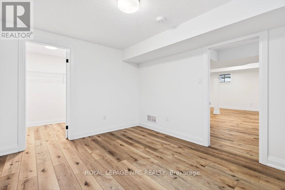 63 Beachwalk Crescent, Fort Erie, Ontario  L0S 1B0 - Photo 42 - X12400990