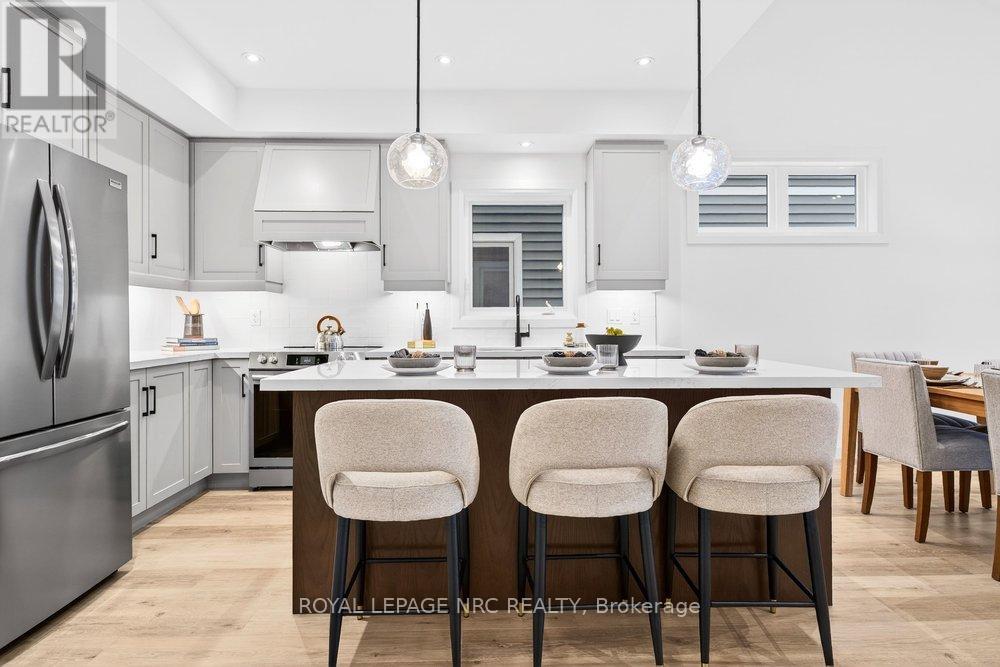 63 Beachwalk Crescent, Fort Erie, Ontario  L0S 1B0 - Photo 6 - X12400990