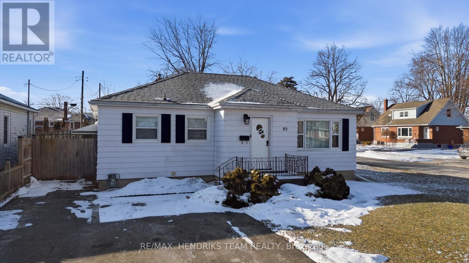 85 Albert Street W, Thorold, Ontario  L2V 2H1 - Photo 5 - X12743350