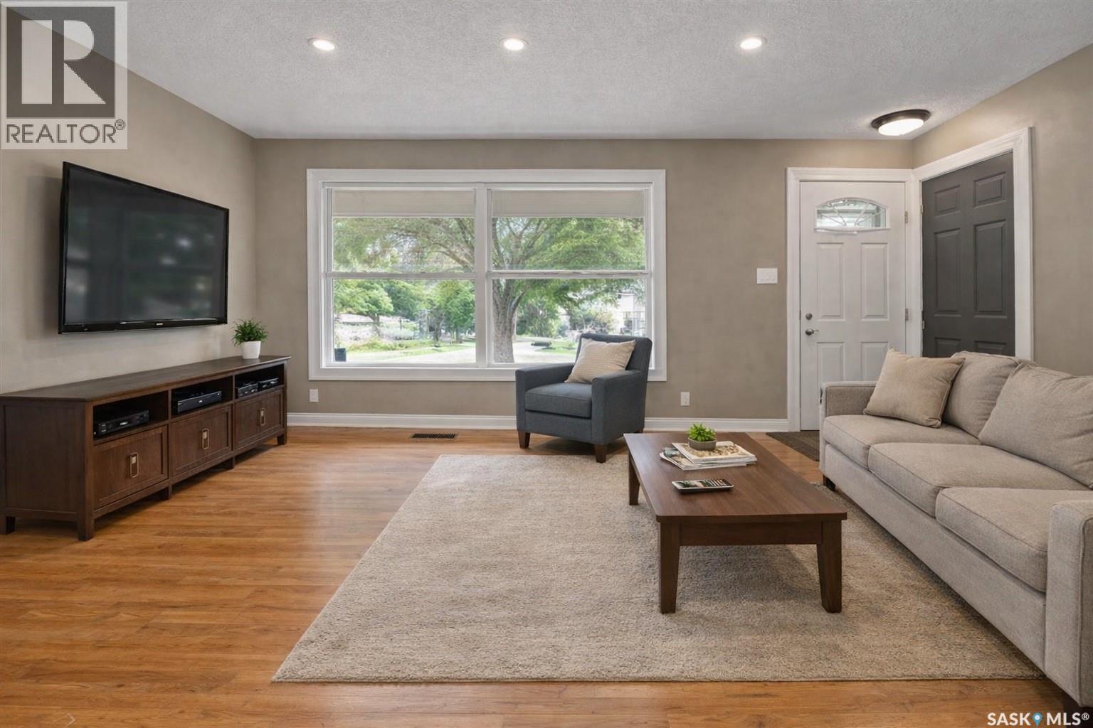 4515 Sherwood Drive, Regina, Saskatchewan  S4R 4B3 - Photo 6 - SK029414