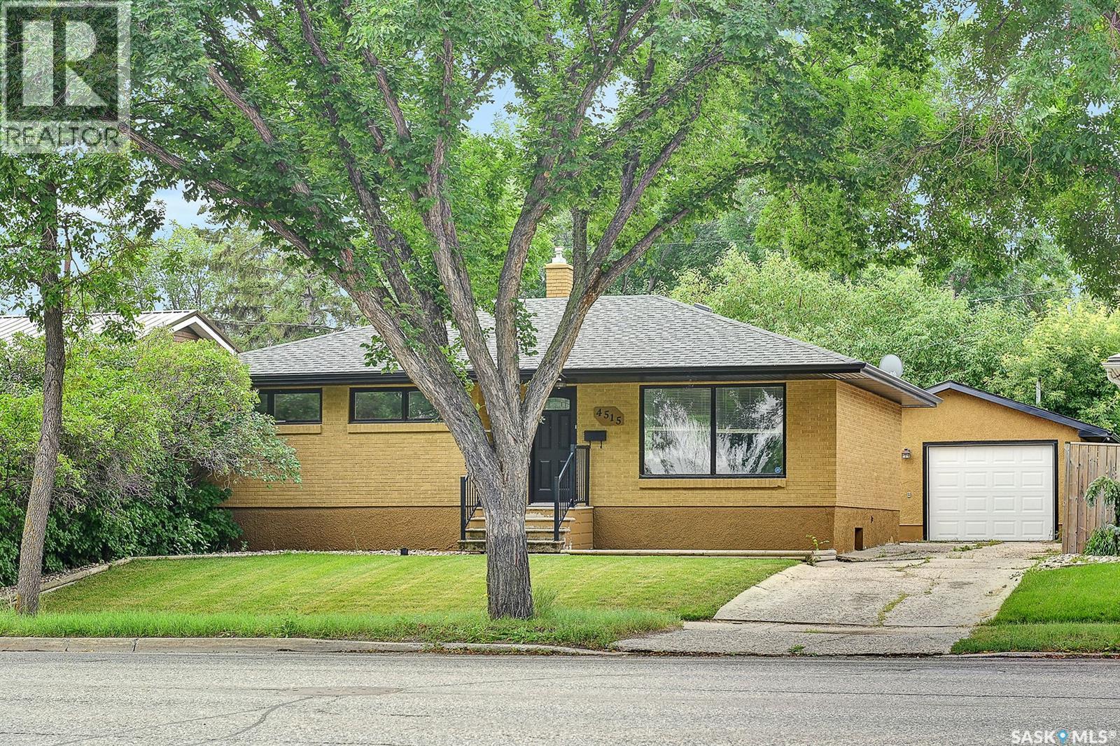 4515 Sherwood Drive, Regina, Saskatchewan  S4R 4B3 - Photo 2 - SK029414