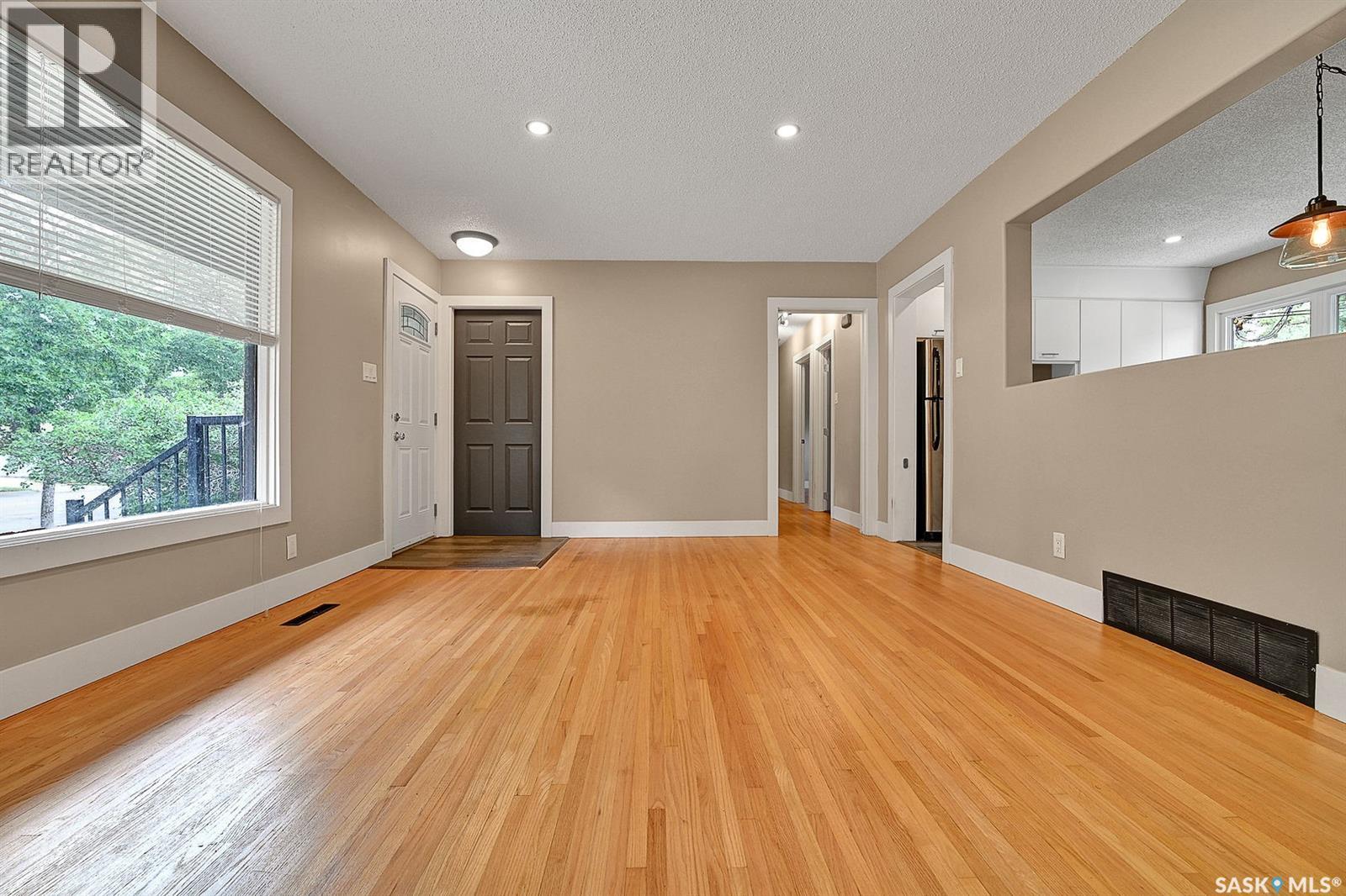 4515 Sherwood Drive, Regina, Saskatchewan  S4R 4B3 - Photo 7 - SK029414