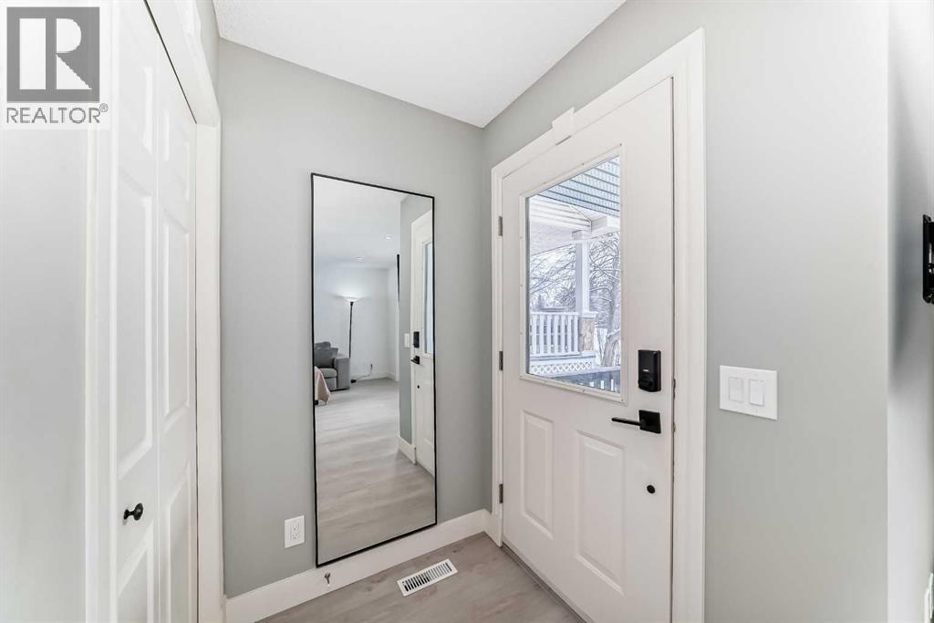 883 Arbour Lake Road Nw, Calgary, Alberta  T3G 5E8 - Photo 5 - A2288846