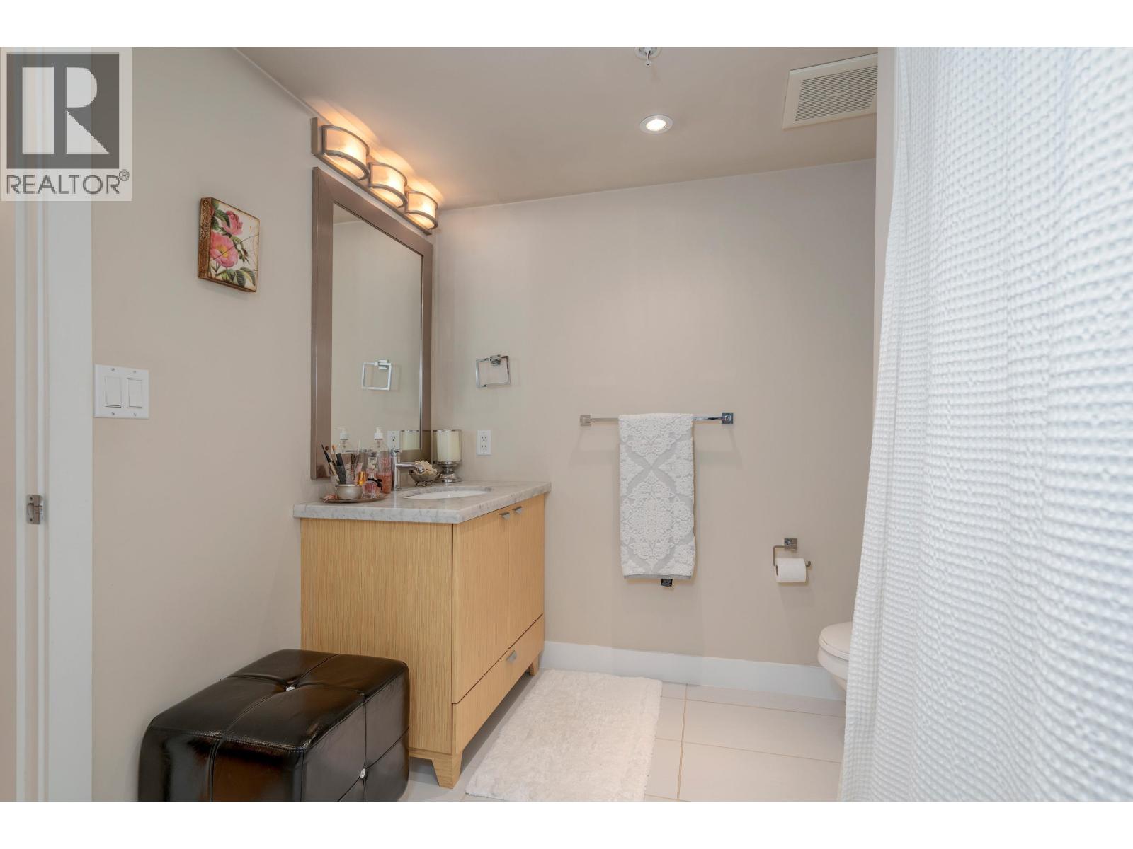 302 160 W 3rd Street, North Vancouver, British Columbia V7M 0A9 - Photo 15 - R3095253