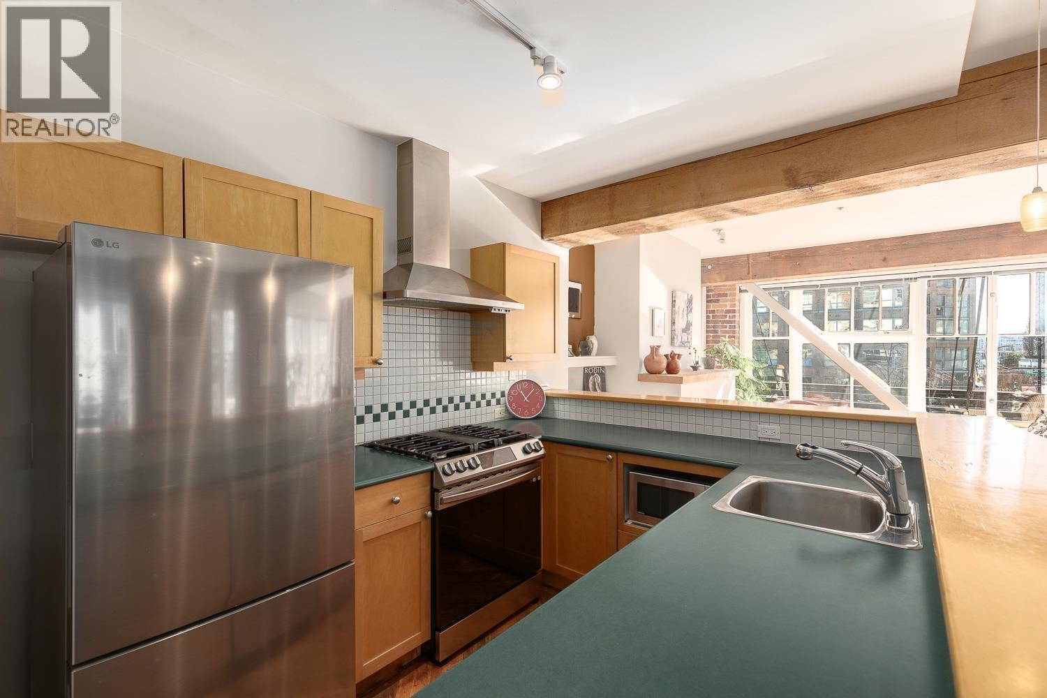 207 1178 Hamilton Street, Vancouver, British Columbia V6B 2S2 - Photo 13 - R3095254