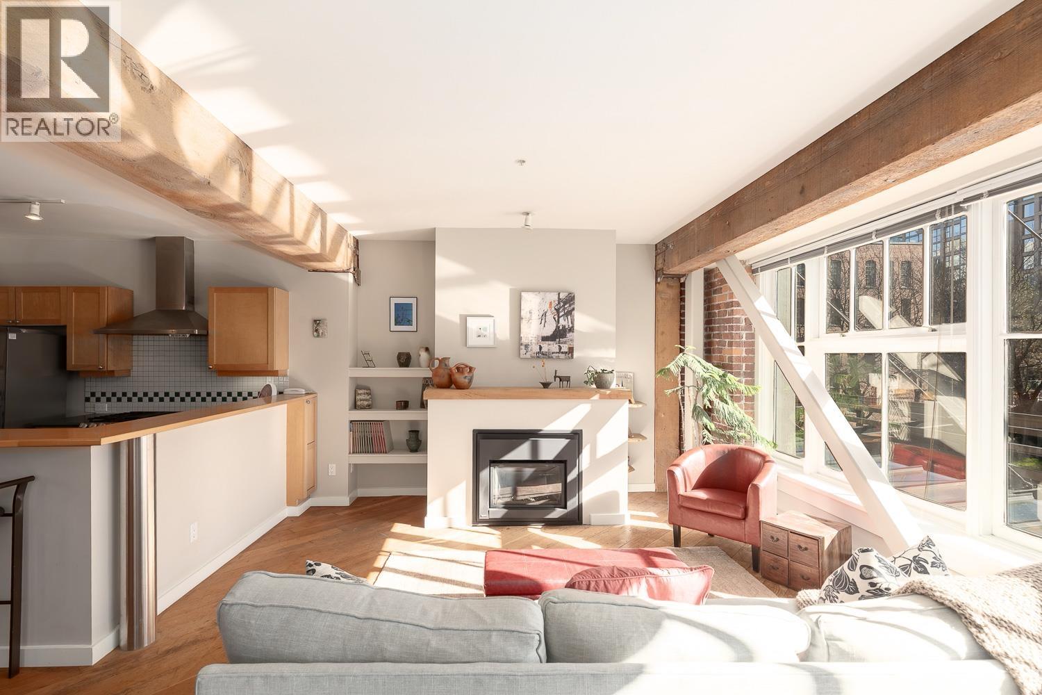 207 1178 Hamilton Street, Vancouver, British Columbia V6B 2S2 - Photo 4 - R3095254