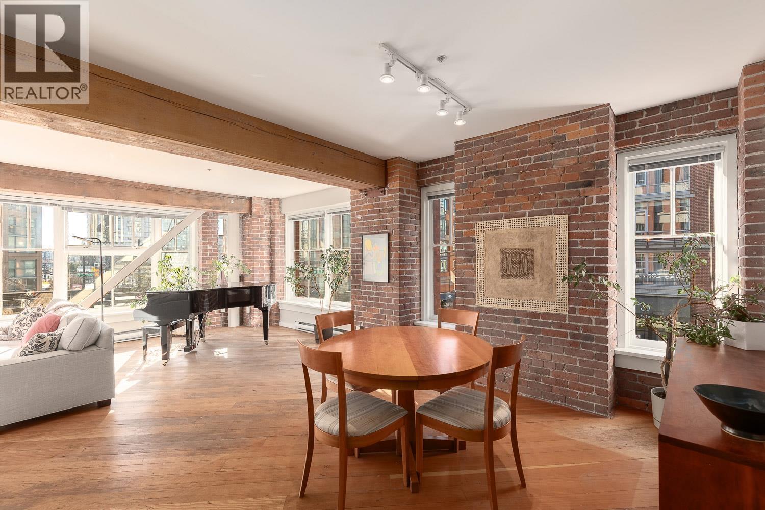 207 1178 Hamilton Street, Vancouver, British Columbia V6B 2S2 - Photo 5 - R3095254