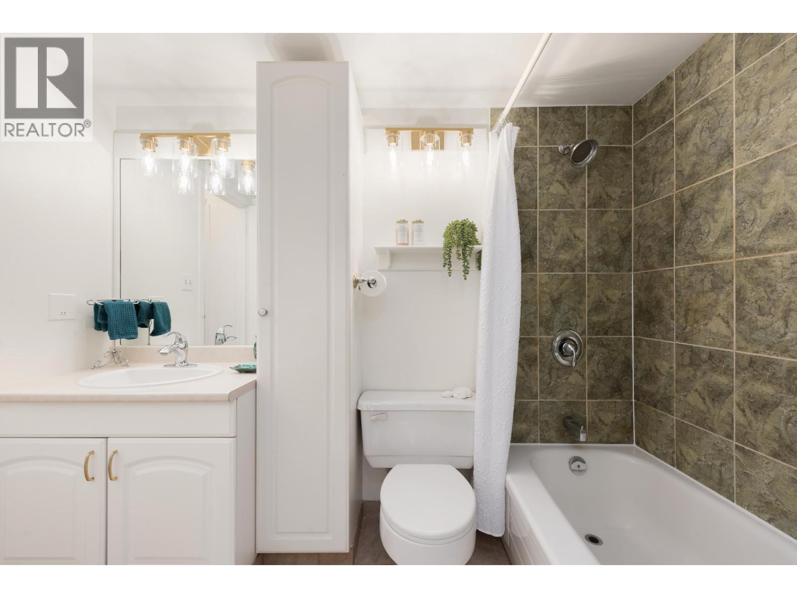 227 9847 Manchester Drive, Burnaby, British Columbia  V3N 4P4 - Photo 17 - R3095255