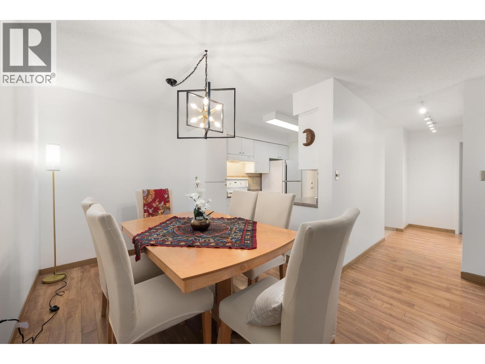 227 9847 Manchester Drive, Burnaby, British Columbia  V3N 4P4 - Photo 7 - R3095255