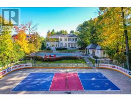 180 SANDRINGHAM DRIVE, Toronto, Ontario