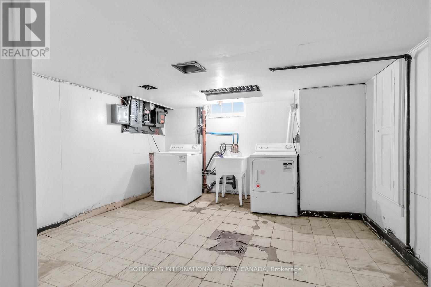 10 Gardiner Road, Toronto, Ontario  M5P 3B3 - Photo 31 - C12827556