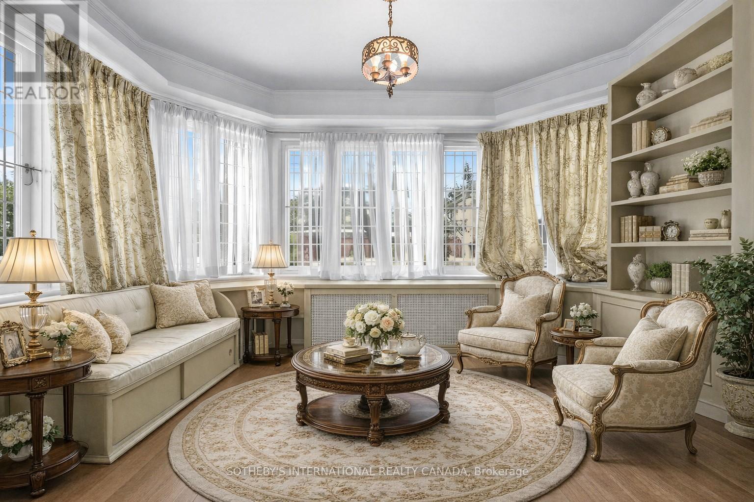 10 Gardiner Road, Toronto, Ontario  M5P 3B3 - Photo 8 - C12827556