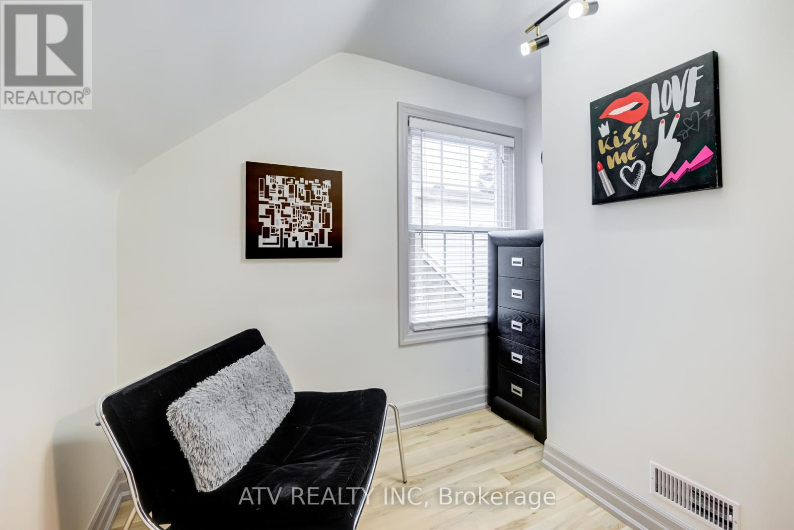 19 Albani Street, Toronto, Ontario  M8V 1X3 - Photo 22 - W12789748