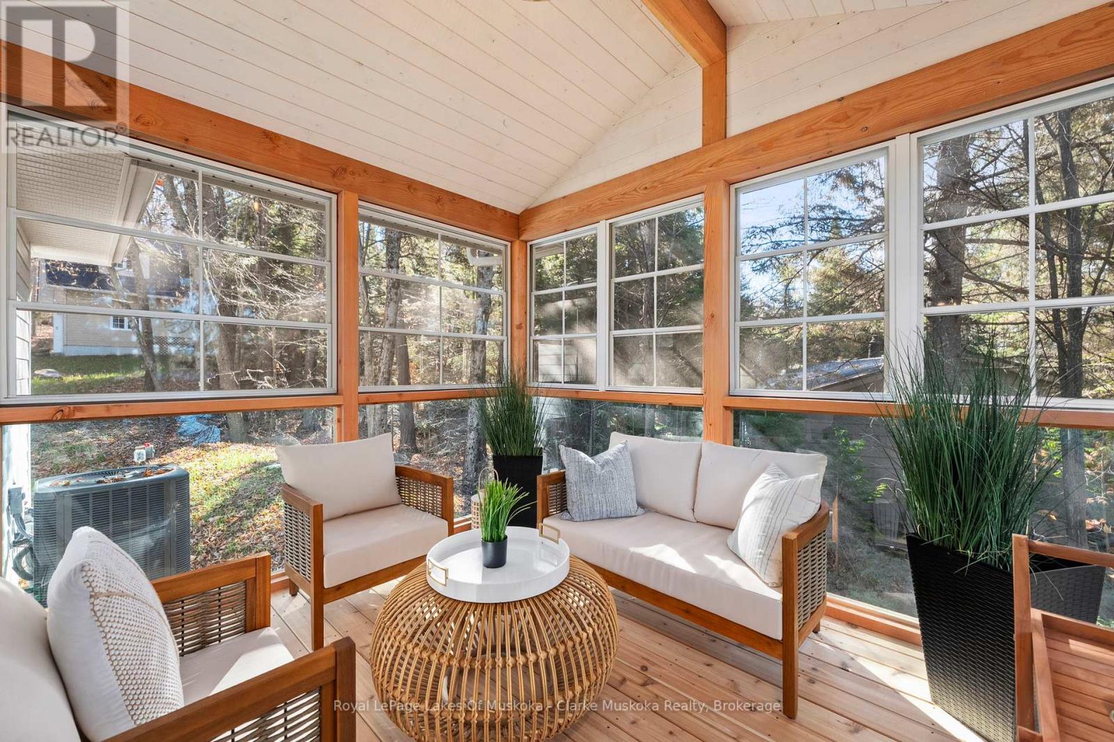 1172 Wilkinson Road, Dysart Et Al, Ontario  P1L 0A3 - Photo 24 - X12493188