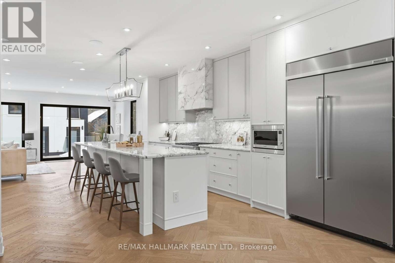 90 Garden Avenue, Toronto, Ontario  M6R 1H7 - Photo 6 - W12829326