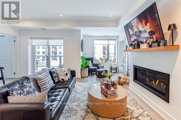 301 - 19b West Street, Kawartha Lakes, Ontario  K0M 1N0 - Photo 3 - X12835520