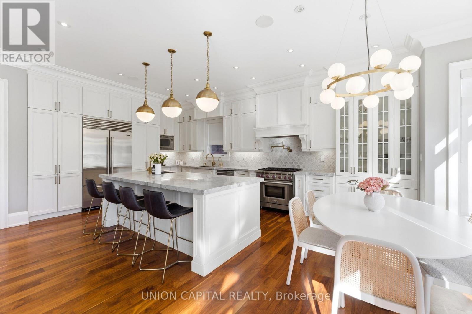 87 Mcgillivray Avenue, Toronto (Bedford Park-Nortown), Ontario  M5M 2Y5 - Photo 12 - C12838476