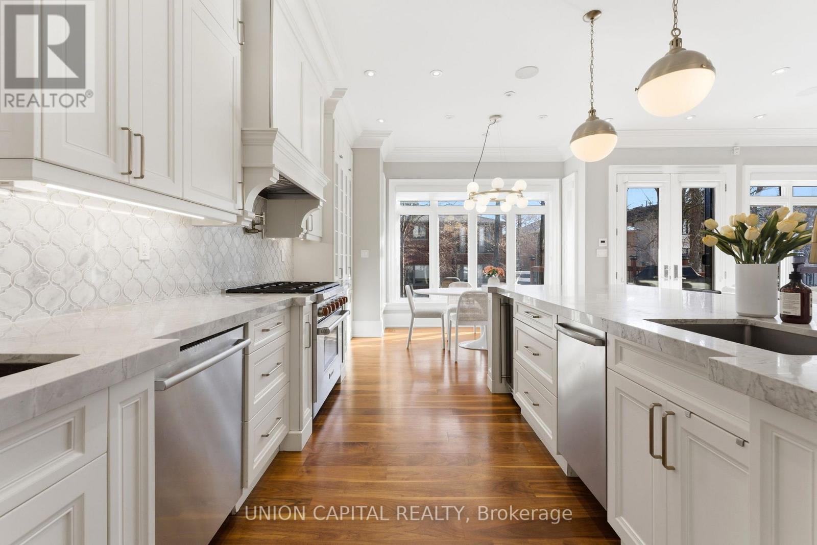 87 Mcgillivray Avenue, Toronto (Bedford Park-Nortown), Ontario  M5M 2Y5 - Photo 13 - C12838476