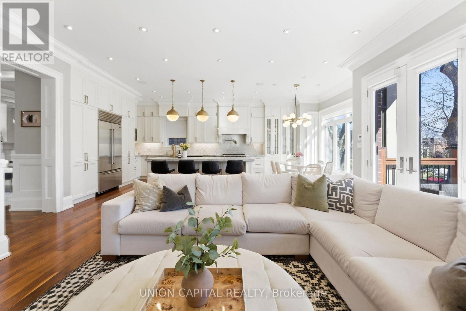 87 Mcgillivray Avenue, Toronto (Bedford Park-Nortown), Ontario  M5M 2Y5 - Photo 20 - C12838476