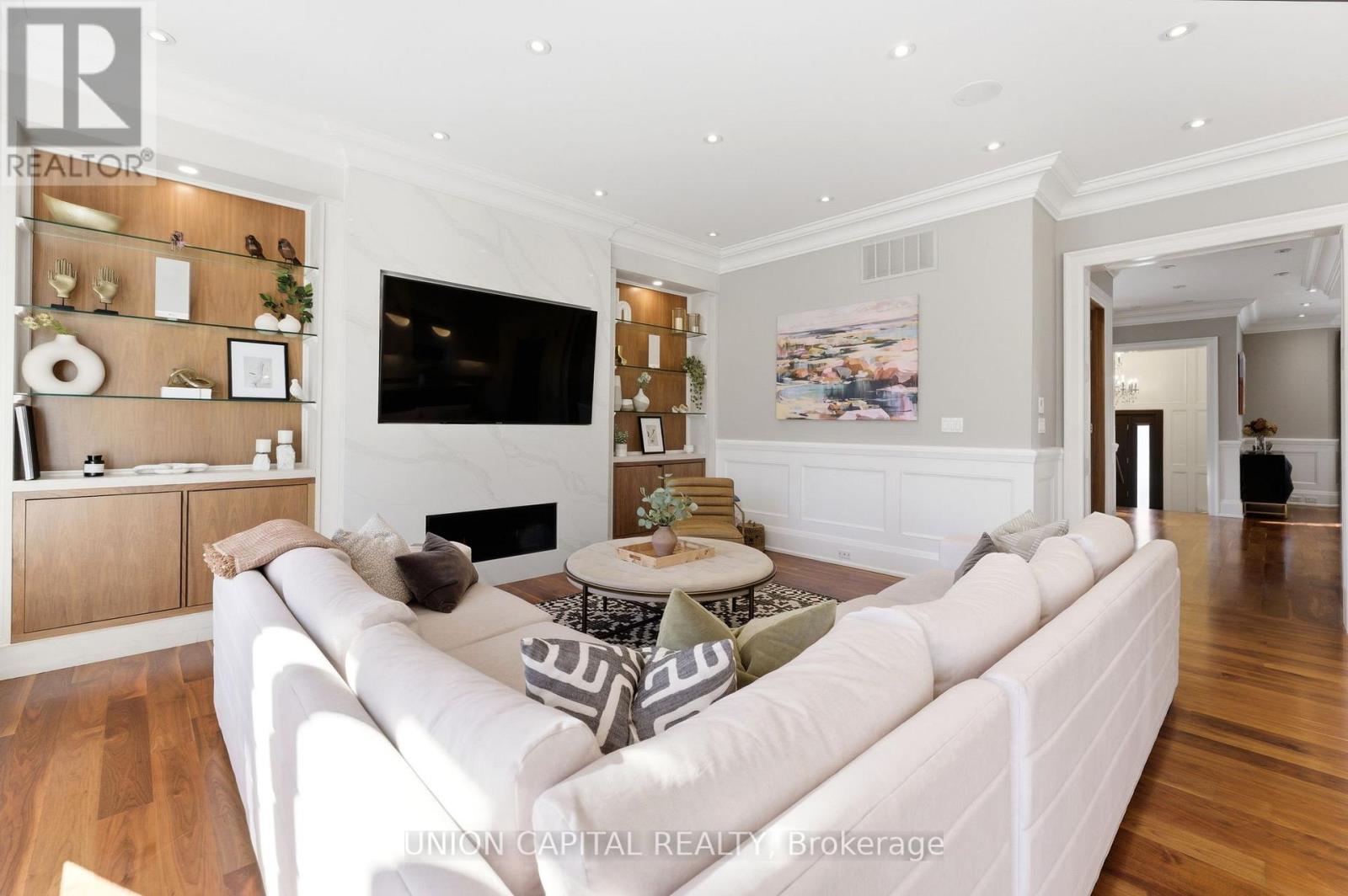 87 Mcgillivray Avenue, Toronto (Bedford Park-Nortown), Ontario  M5M 2Y5 - Photo 22 - C12838476