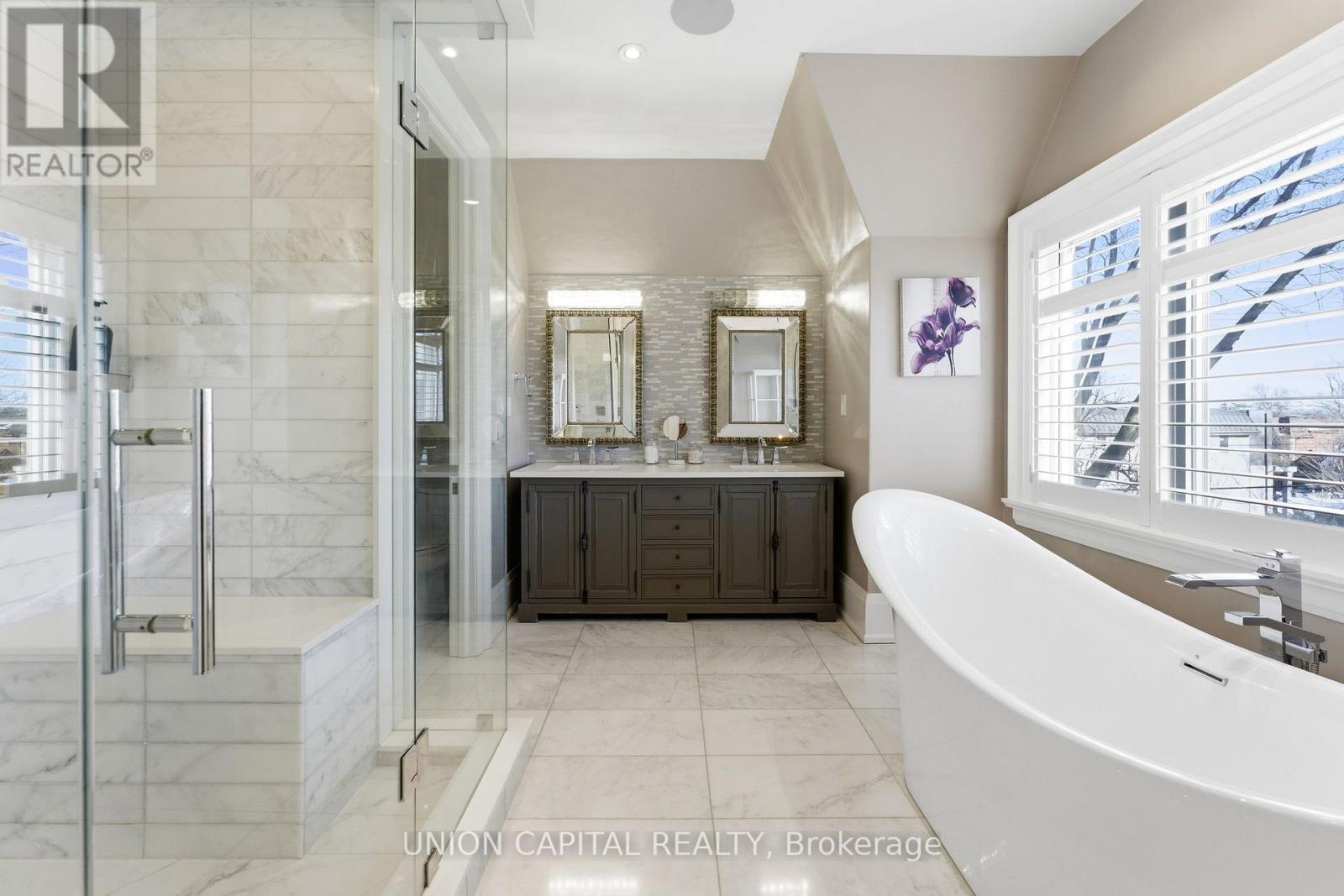 87 Mcgillivray Avenue, Toronto (Bedford Park-Nortown), Ontario  M5M 2Y5 - Photo 32 - C12838476