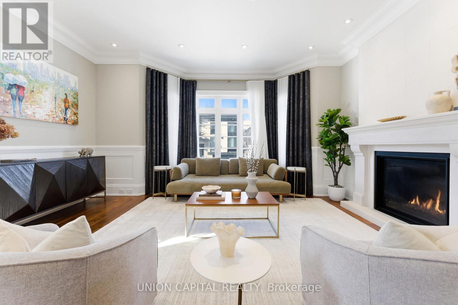 87 Mcgillivray Avenue, Toronto (Bedford Park-Nortown), Ontario  M5M 2Y5 - Photo 7 - C12838476