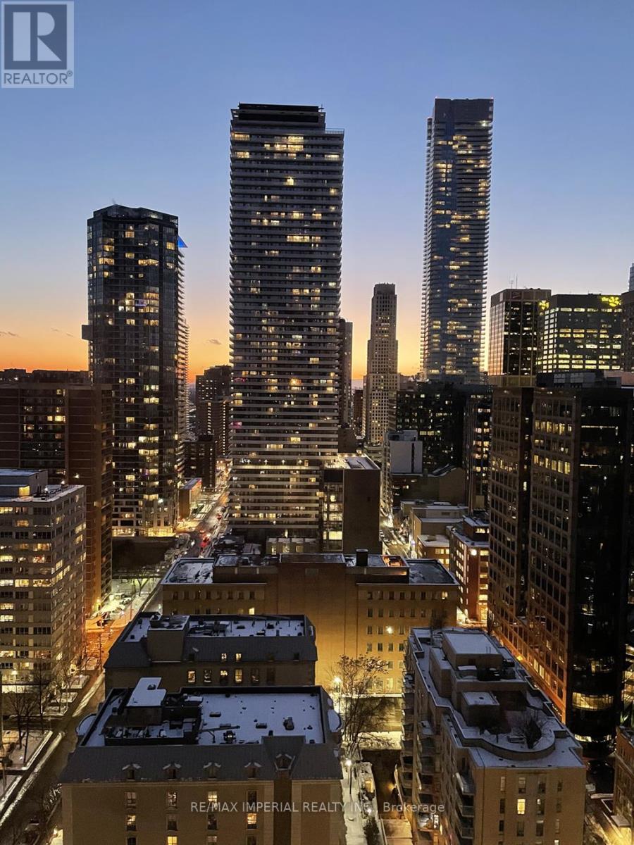 2507 - 110 CHARLES STREET, Toronto, Ontario