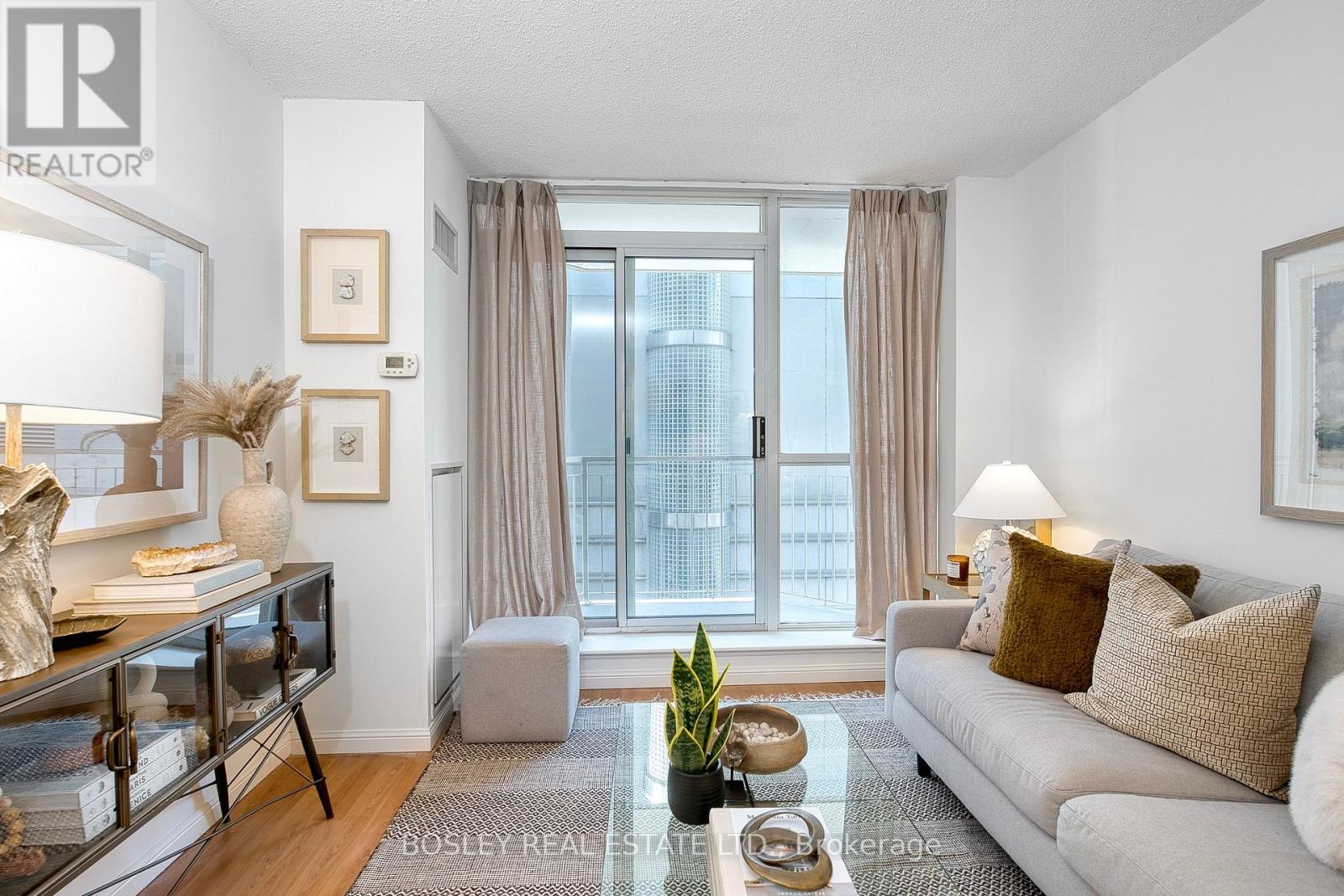 610 - 18 Stafford Street, Toronto, Ontario  M5V 3W4 - Photo 13 - C12838528