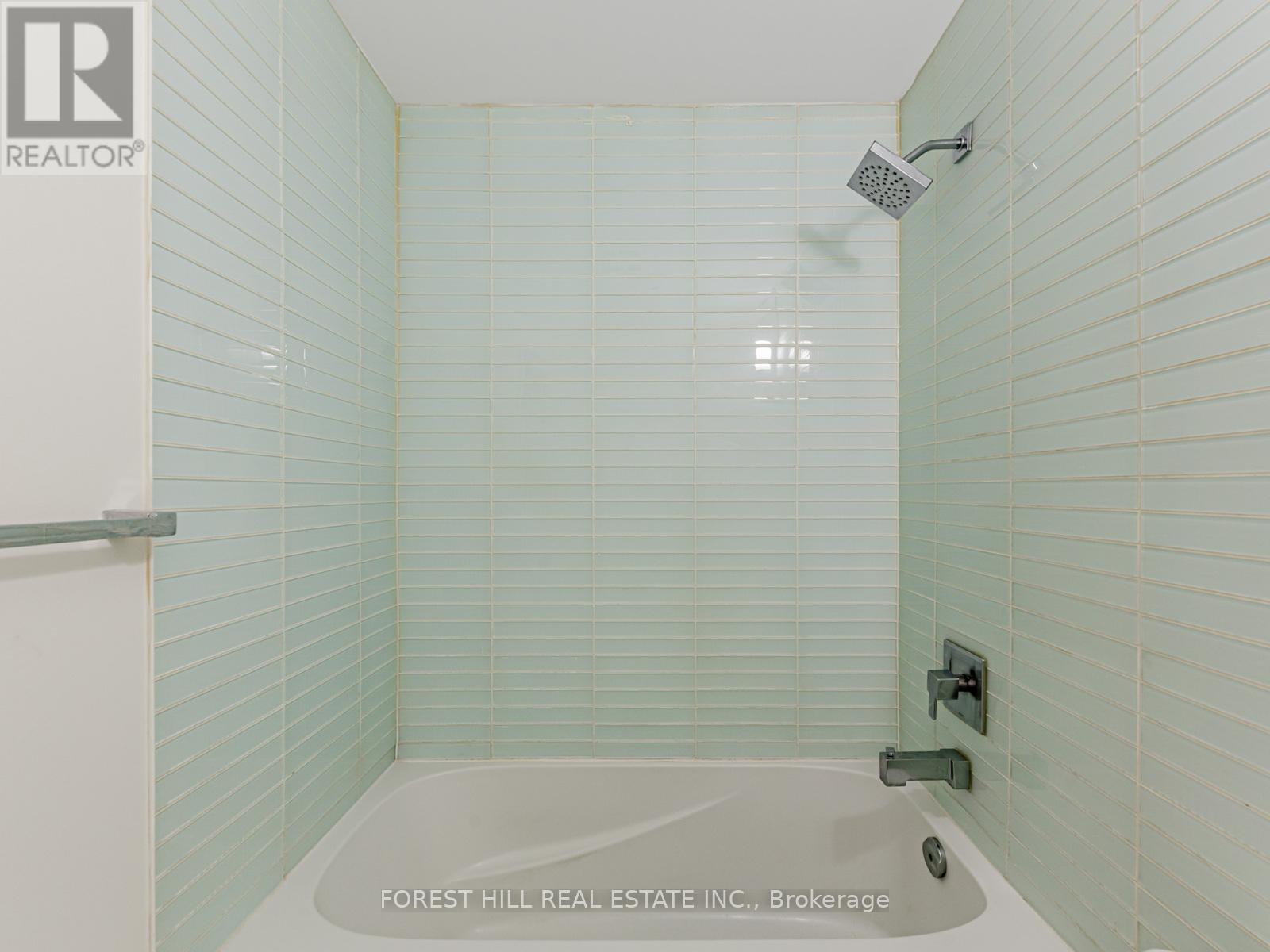 103 - 75 The Donway W, Toronto (Banbury-Don Mills), Ontario  M3C 2E9 - Photo 25 - C12838598