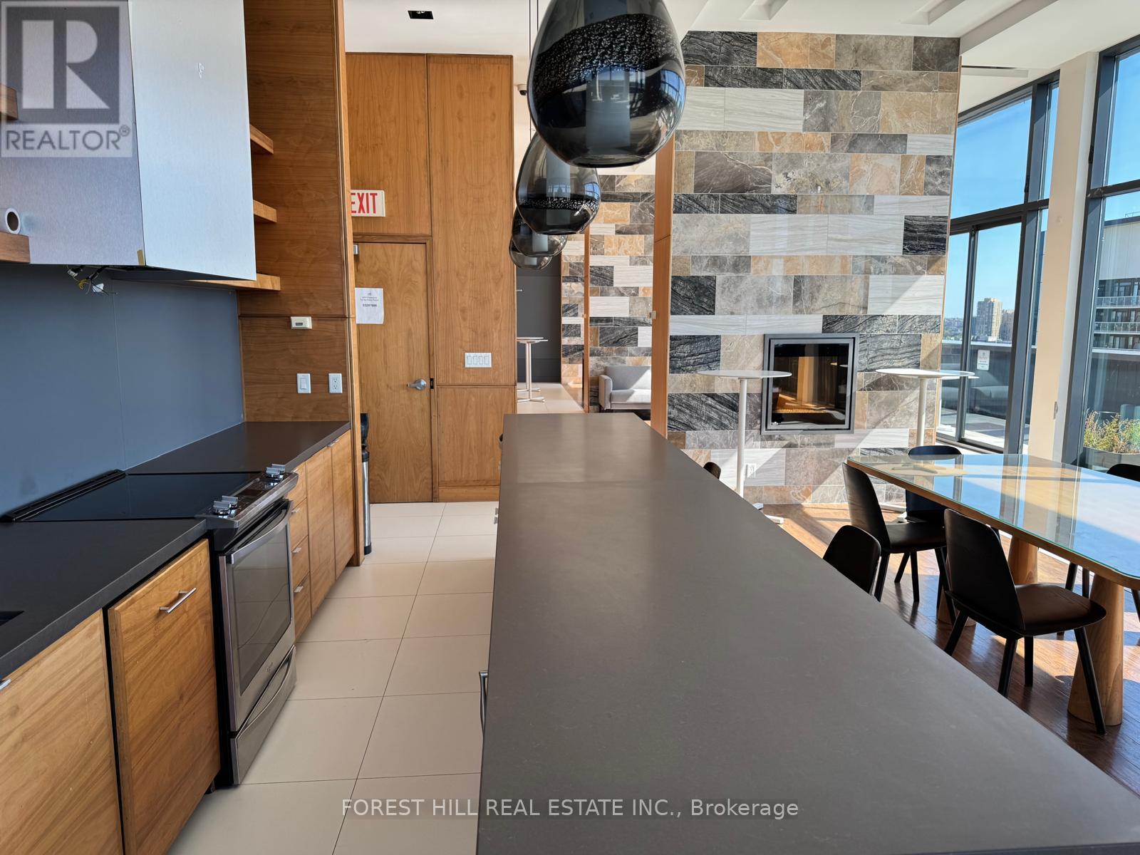 103 - 75 The Donway W, Toronto (Banbury-Don Mills), Ontario  M3C 2E9 - Photo 38 - C12838598