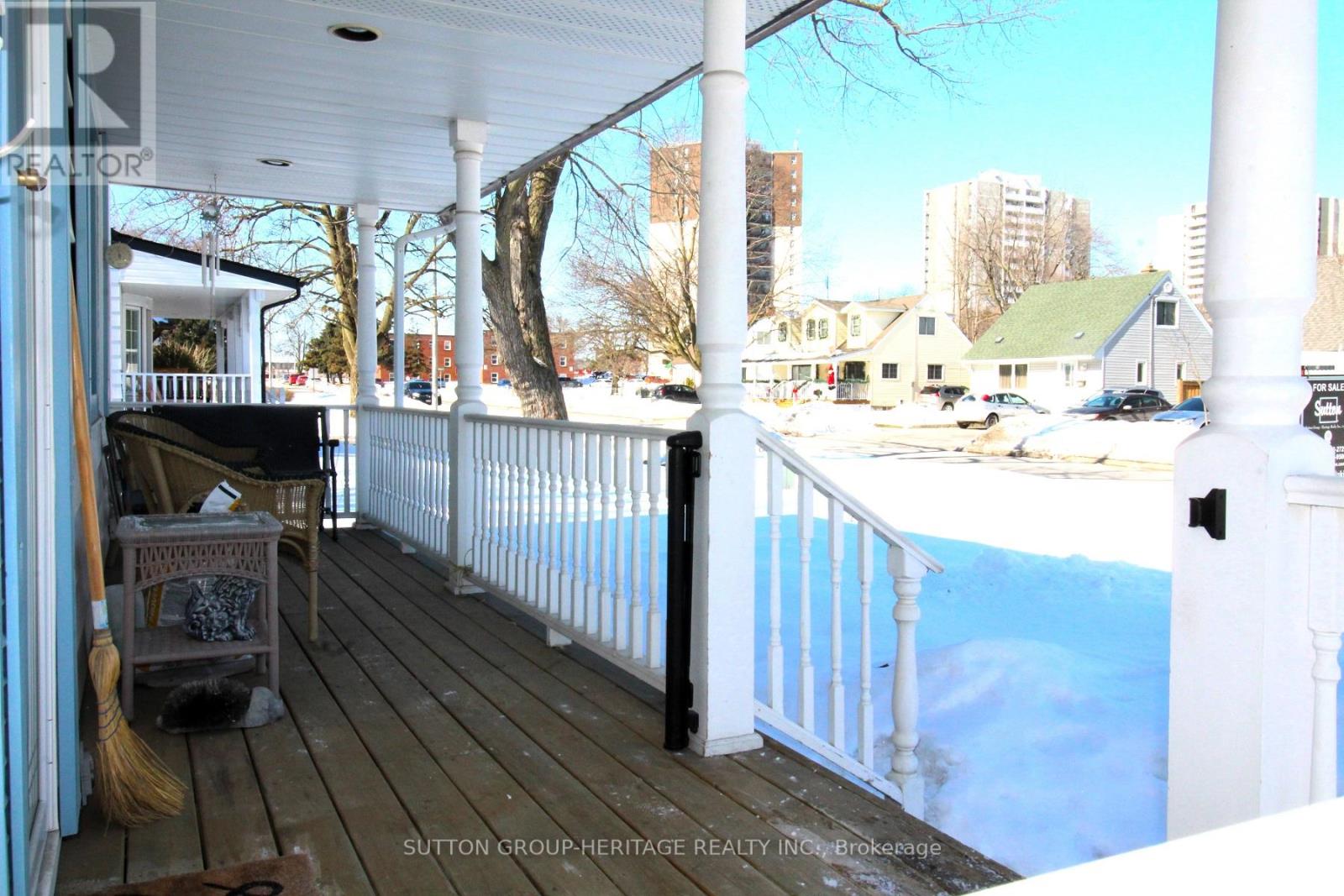 106 Kings Crescent, Ajax, Ontario  L1S 2M7 - Photo 6 - E12838466