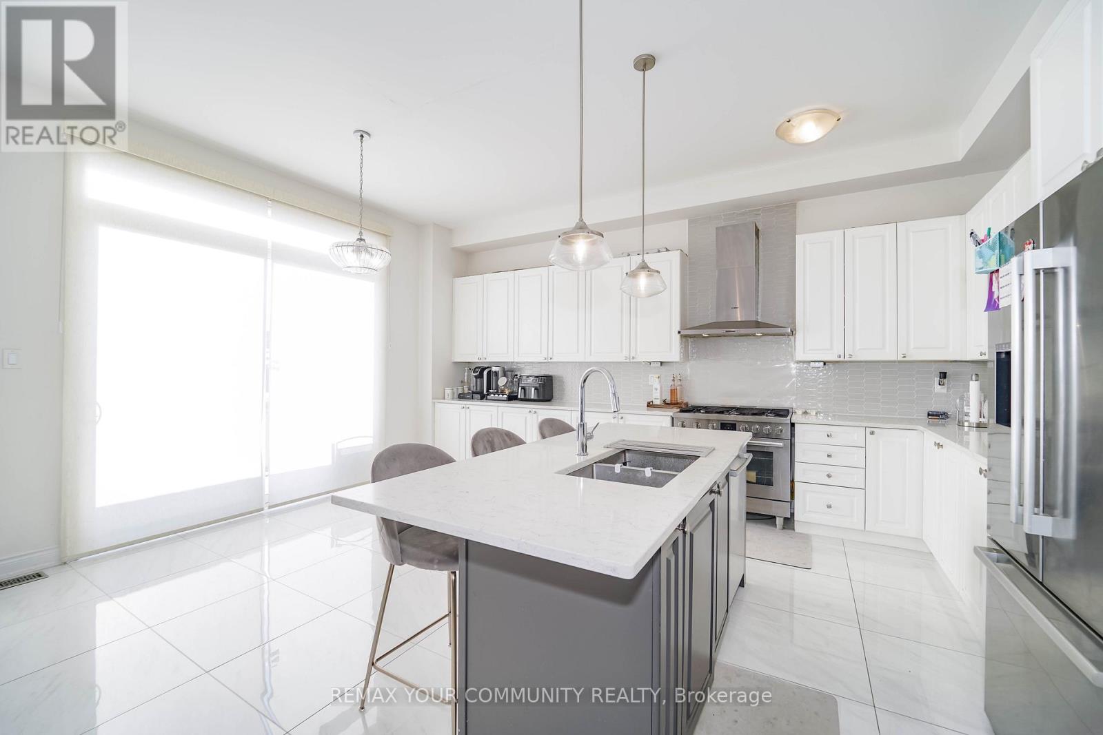 133 Marcel Brunnelle ,  Drive, Whitby, Ontario  L1P 0G7 - Photo 11 - E12838562