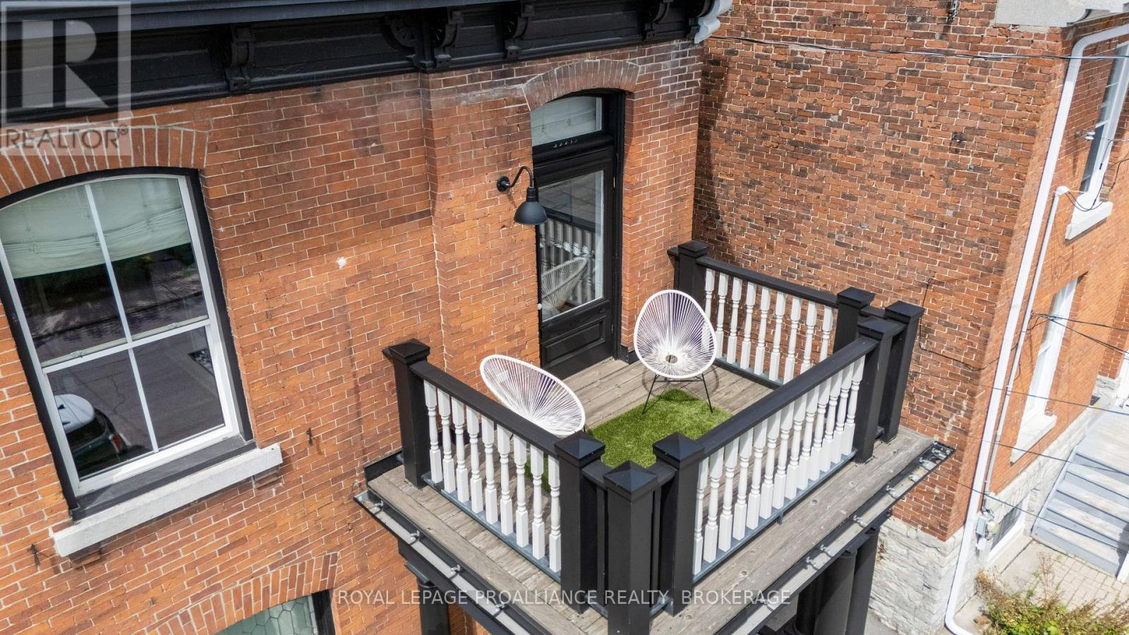 28 Wellington Street, Kingston, Ontario  K7L 3C1 - Photo 4 - X12838144