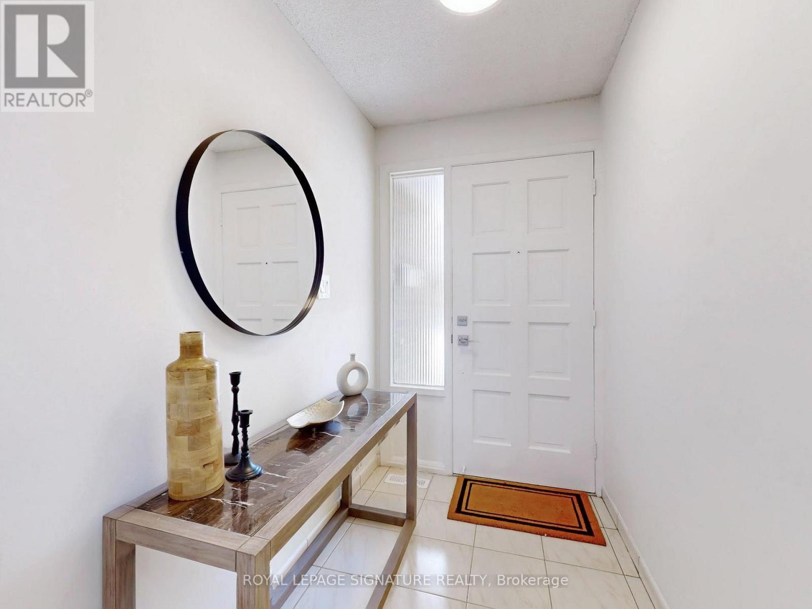 243 Huntsmill Boulevard, Toronto, Ontario  M1W 2Z7 - Photo 6 - E12838568