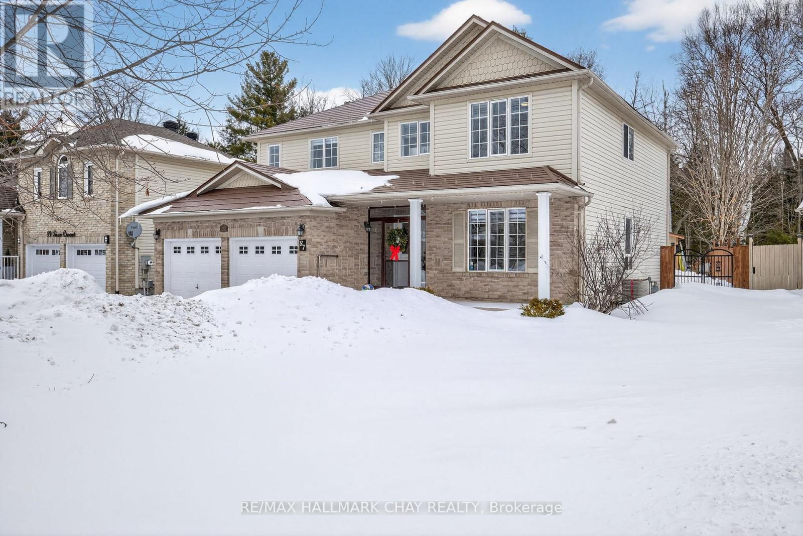 87 Truax Crescent, Essa, Ontario  L3W 0C1 - Photo 2 - N12838478