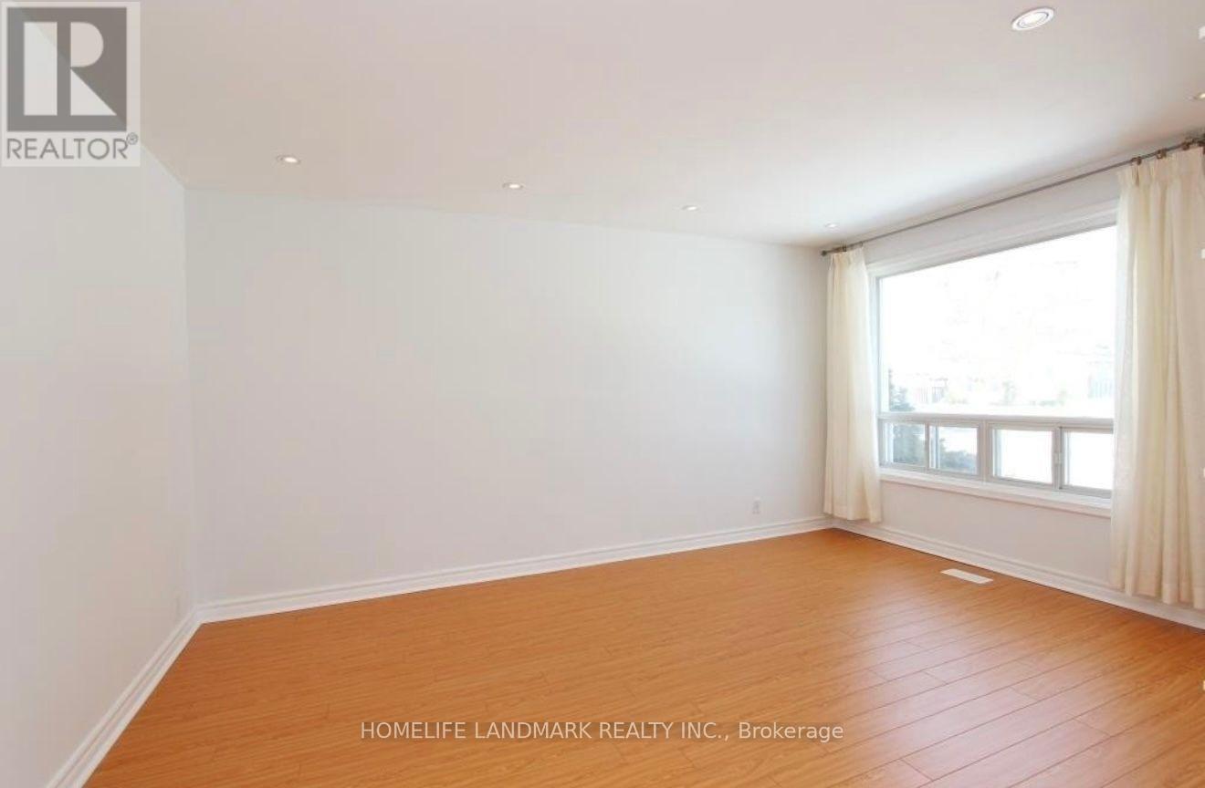 22 Knowles Crescent, Aurora, Ontario  L4G 1Z7 - Photo 8 - N12838500