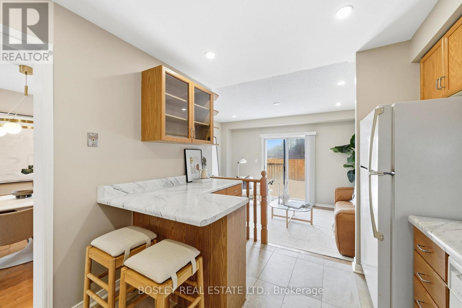 41 Dunsmore Crescent, Richmond Hill, Ontario  L4C 0C5 - Photo 12 - N12838540