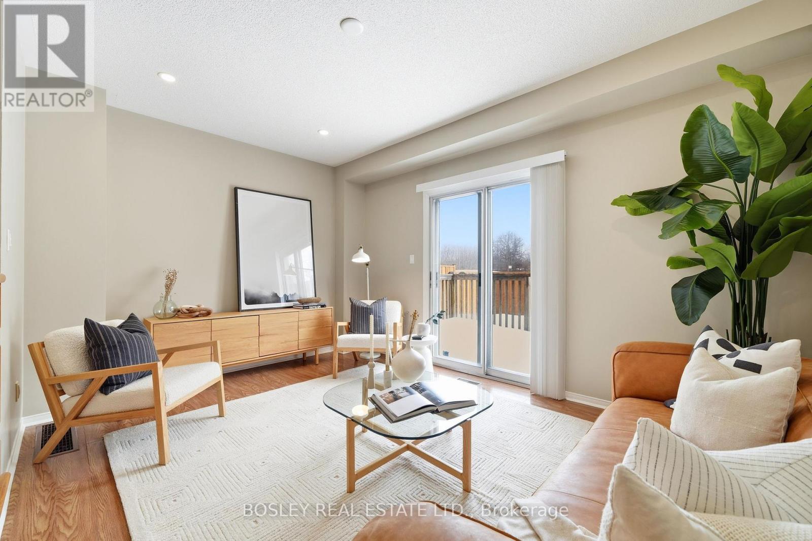 41 Dunsmore Crescent, Richmond Hill, Ontario  L4C 0C5 - Photo 13 - N12838540