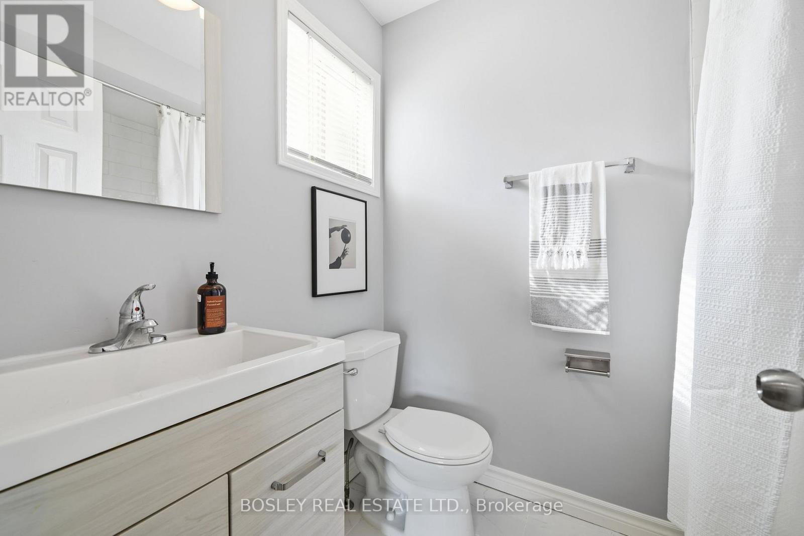 41 Dunsmore Crescent, Richmond Hill, Ontario  L4C 0C5 - Photo 20 - N12838540