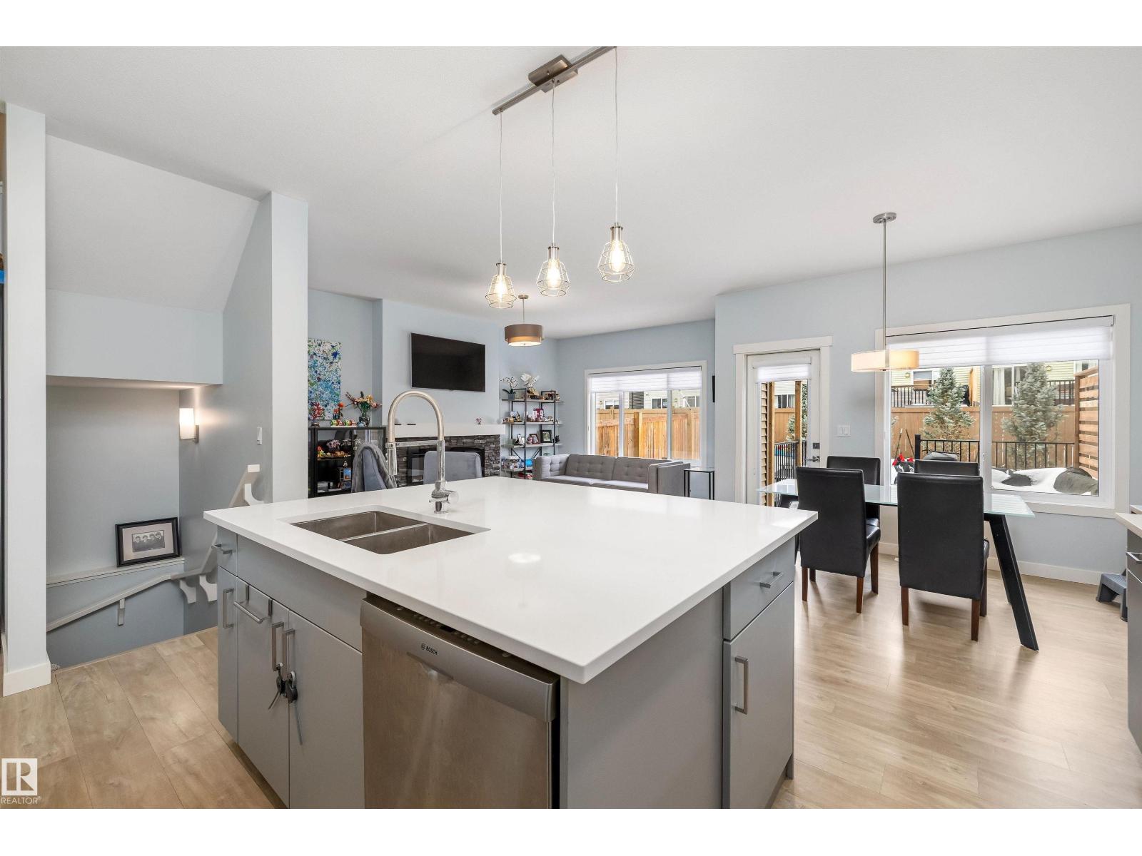 2086 Graydon Hill Cr Sw, Edmonton, Alberta  T6W 4C7 - Photo 10 - E4475614