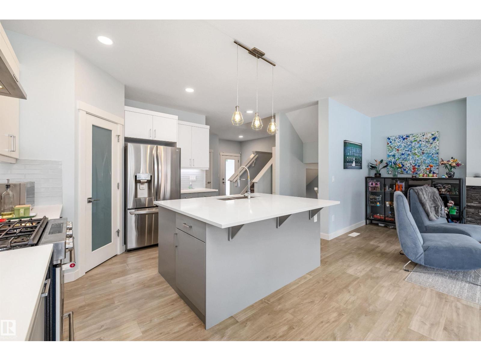 2086 Graydon Hill Cr Sw, Edmonton, Alberta  T6W 4C7 - Photo 9 - E4475614