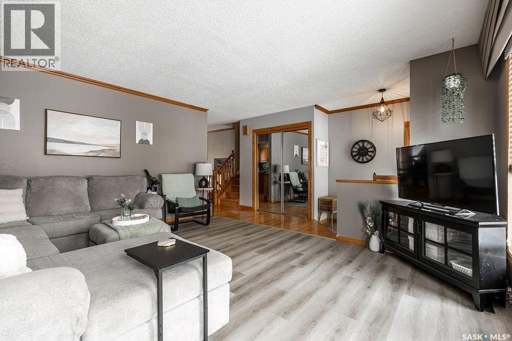 326 Bornstein Crescent, Saskatoon, Saskatchewan  S7N 3Y3 - Photo 6 - SK029579