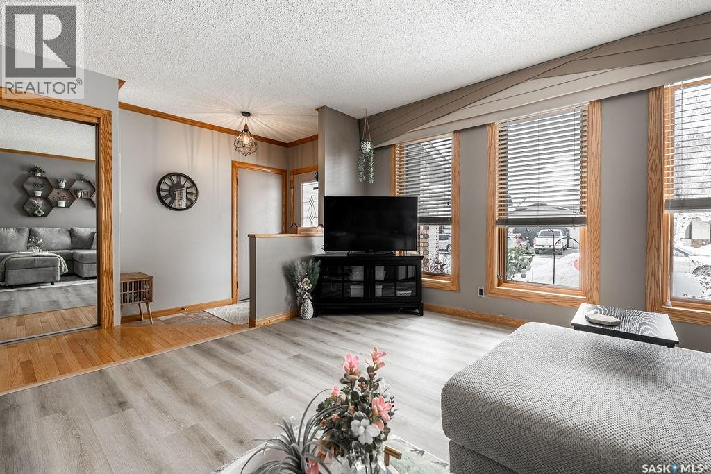 326 Bornstein Crescent, Saskatoon, Saskatchewan  S7N 3Y3 - Photo 7 - SK029579